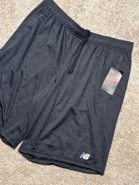 New Balance Men's Black Athletic Drawstring Shorts large